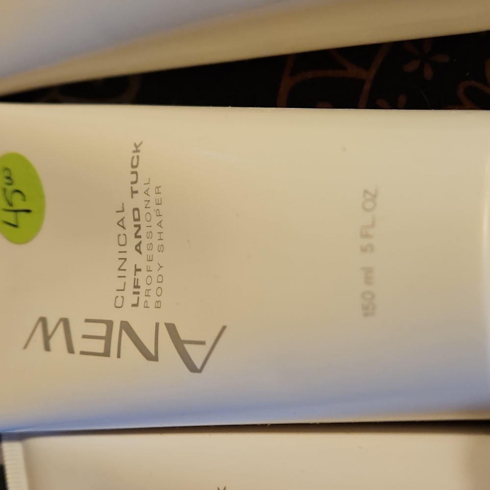 Avons Anew Clinical Lift And Tuck professional Body Shaper - Picture 13 of 14